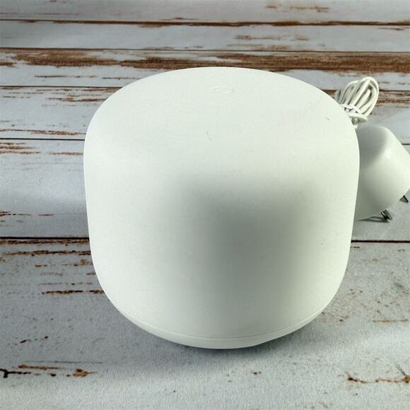 Google Nest Wifi H2D Dual-Band Mesh Router White - Fast & Easy! - Picture 3 of 4